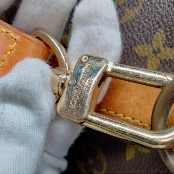 Vintage Authentic Louis Vuitton Brown Monogram Duffel Bag with Vachetta Leather - Picture 7 of 9